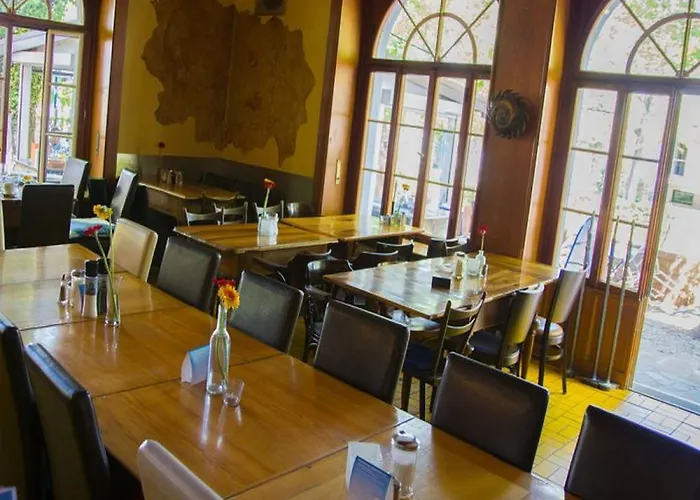 Pension-gaststaette Paradies Casa de hóspedes Friburgo em Brisgóvia